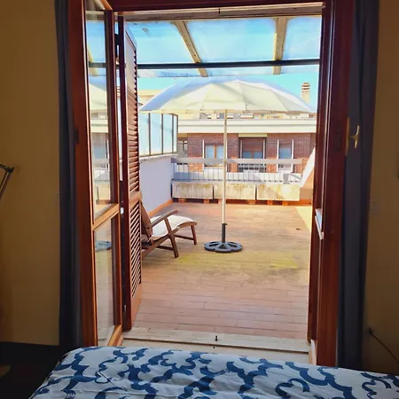 شقة Mansarda Luminosa E Confortevole