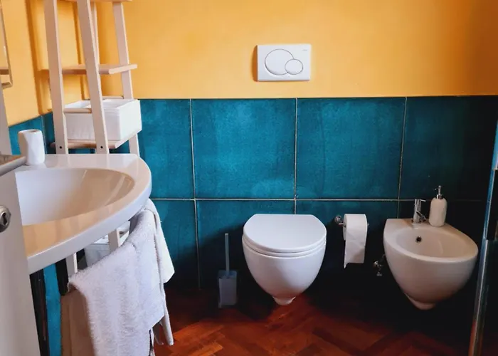 Mansarda Luminosa E Confortevole