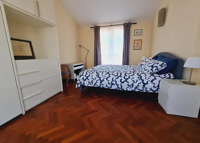 Lägenhet Mansarda Luminosa E Confortevole *