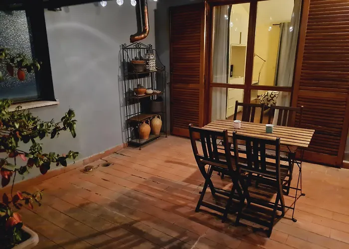 Lägenhet Mansarda Luminosa E Confortevole