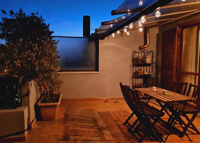 Lägenhet Mansarda Luminosa E Confortevole *