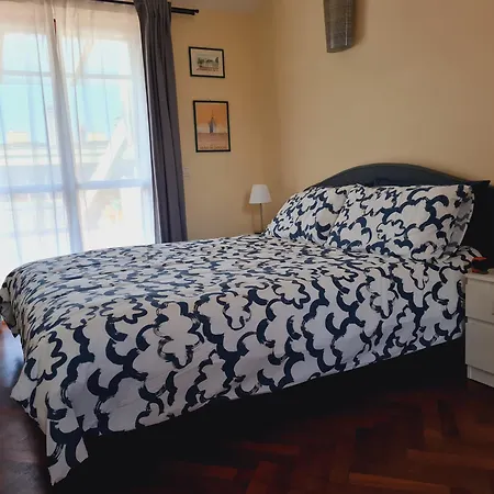 Mansarda Luminosa E Confortevole