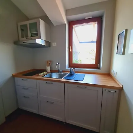 Mansarda Luminosa E Confortevole