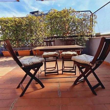 Daire Mansarda Luminosa E Confortevole Floransa